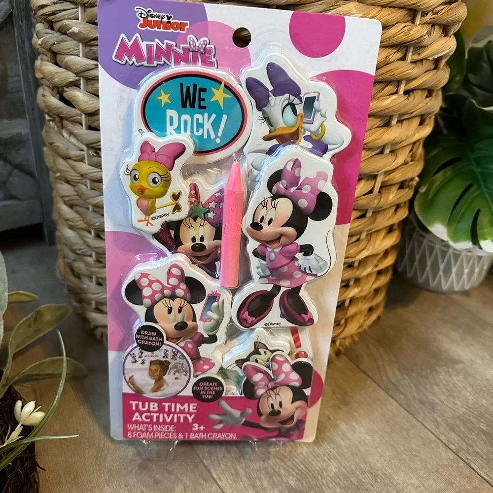 New Disney Minnie Mouse Bath Toys Crayon & Foam Friends Tub Time Activity Set